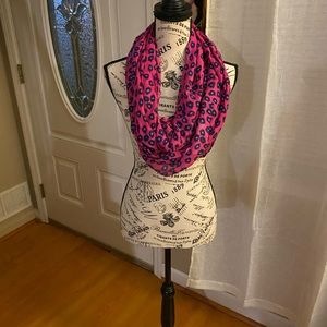 Lilly Pulitzer Infinity Cheetah Scarf